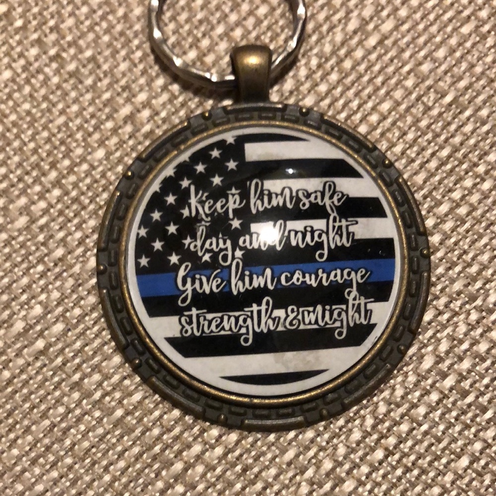 Patriotic Keychain with Blue and Black Design LEO POLICE OFFICER